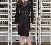 &bdquo;Alexis Mabille&ldquo; 2016 m. pavasario-vasaros kolekcijos modelis