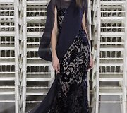&bdquo;Alexis Mabille&ldquo; 2016 m. pavasario-vasaros kolekcijos modelis