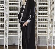 &bdquo;Alexis Mabille&ldquo; 2016 m. pavasario-vasaros kolekcijos modelis