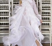 &bdquo;Alexis Mabille&ldquo; 2016 m. pavasario-vasaros kolekcijos modelis
