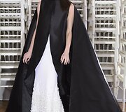 &bdquo;Alexis Mabille&ldquo; 2016 m. pavasario-vasaros kolekcijos modelis