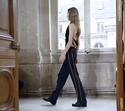 &bdquo;Bouchra Jarrar&ldquo; 2016 m. pavasario-vasaros kolekcijos modelis