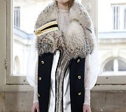 &bdquo;Bouchra Jarrar&ldquo; 2016 m. pavasario-vasaros kolekcijos modelis