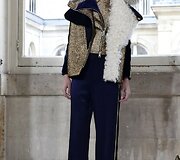 &bdquo;Bouchra Jarrar&ldquo; 2016 m. pavasario-vasaros kolekcijos modelis