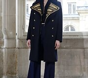 &bdquo;Bouchra Jarrar&ldquo; 2016 m. pavasario-vasaros kolekcijos modelis