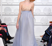 &bdquo;Schiaparelli&ldquo; 2016 m. pavasario-vasaros kolekcijos modelis