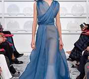 &bdquo;Schiaparelli&ldquo; 2016 m. pavasario-vasaros kolekcijos modelis