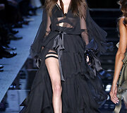 &bdquo;Alexandre Vauthier&ldquo; 2016m. pavasario-vasaros kolekcijos modelis