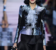 &bdquo;Giorgio Armani&ldquo; 2016 m. pavasario-vasaros kolekcijos modelis