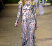 &bdquo;Elie Saab&ldquo; 2016 m. pavasario-vasaros kolekcijos modelis
