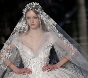 &bdquo;Zuhair Murad&ldquo; 2016 m. pavasario-vasaros kolekcijos modelis