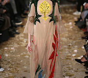 &bdquo;Valentino&ldquo; 2016 m. pavasario-vasaros kolekcijos modelis