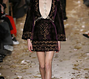 &bdquo;Valentino&ldquo; 2016 m. pavasario-vasaros kolekcijos modelis