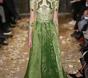 &bdquo;Valentino&ldquo; 2016 m. pavasario-vasaros kolekcijos modelis