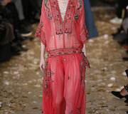 &bdquo;Valentino&ldquo; 2016 m. pavasario-vasaros kolekcijos modelis