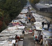Romų stovykla ant apleistų bėgių Paryžiuje