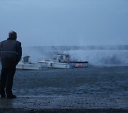 Stiprūs vėjai siaučia Didžiosios Britanijos ir Prancūzijos pakrantėse