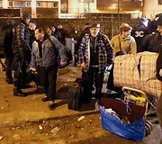 Romai i&scaron;keldinami i&scaron; nelegalios stovyklos Paryžiuje