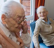 Seniausios pasaulyje dvynės sulaukė 104 metų 