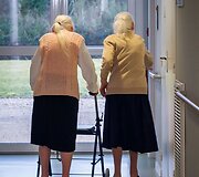 Seniausios pasaulyje dvynės sulaukė 104 metų 