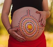 Australijos aborigenų vaikų ir besilaukiančiųjų fotosesija