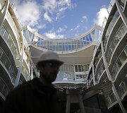 Įrengiamas didžiausias pasaulyje kruizinis laivas &bdquo;Harmony of the Seas&ldquo;