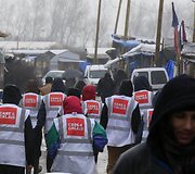 Dalis migrantų prie Kalė liko palapinėse ir savadarbiuose nameliuose