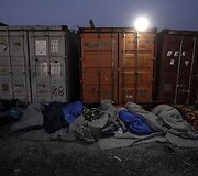 Graikijoje miegantys migrantai
