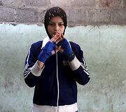 Pakistanietės boksininkės treniruojasi kad taptų profesionalėmis ir garsintų savo &scaron;alį