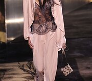&bdquo;H&M&ldquo; 2016 m. rudens-žiemos kolekcijos modelis
