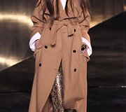 &bdquo;H&M&ldquo; 2016 m. rudens-žiemos kolekcijos modelis