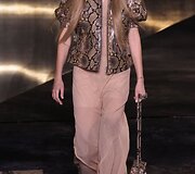 &bdquo;H&M&ldquo; 2016 m. rudens-žiemos kolekcijos modelis