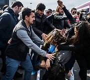 Moters dienos minėjimas Stambule baigėsi policijos &scaron;ūviais į moteris