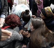 Moters dienos minėjimas Stambule baigėsi policijos &scaron;ūviais į moteris