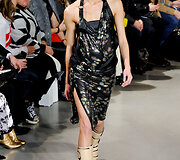 &bdquo;Paco Rabanne&ldquo; 2016 m. rudens-žiemos kolekcijos modelis