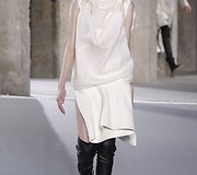 &bdquo;Rick Owens&ldquo; 2016 m. rudens-žiemos kolekcijos modelis