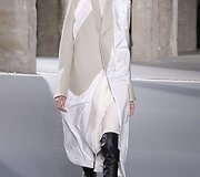 &bdquo;Rick Owens&ldquo; 2016 m. rudens-žiemos kolekcijos modelis