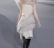&bdquo;Rick Owens&ldquo; 2016 m. rudens-žiemos kolekcijos modelis