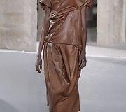 &bdquo;Rick Owens&ldquo; 2016 m. rudens-žiemos kolekcijos modelis