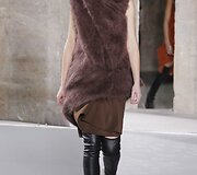 &bdquo;Rick Owens&ldquo; 2016 m. rudens-žiemos kolekcijos modelis