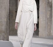 &bdquo;Rick Owens&ldquo; 2016 m. rudens-žiemos kolekcijos modelis