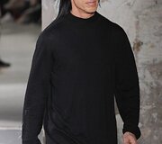 &bdquo;Rick Owens&ldquo; 2016 m. rudens-žiemos kolekcijos modelis