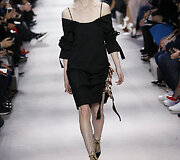 &bdquo;Christian Dior&ldquo; 2016 m. rudens-žiemos kolekcijos modelis