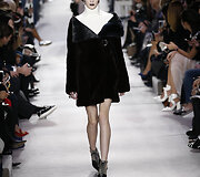 &bdquo;Christian Dior&ldquo; 2016 m. rudens-žiemos kolekcijos modelis