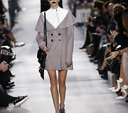 &bdquo;Christian Dior&ldquo; 2016 m. rudens-žiemos kolekcijos modelis