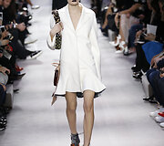 &bdquo;Christian Dior&ldquo; 2016 m. rudens-žiemos kolekcijos modelis