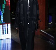 &bdquo;Kenzo&ldquo; 2016 m. rudens-žiemos kolekcijos modelis