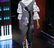 &bdquo;Kenzo&ldquo; 2016 m. rudens-žiemos kolekcijos modelis