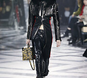 &bdquo;Louis Vuitton&ldquo; 2016 m. rudens-žiemos kolekcijos modelis
