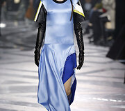 &bdquo;Louis Vuitton&ldquo; 2016 m. rudens-žiemos kolekcijos modelis